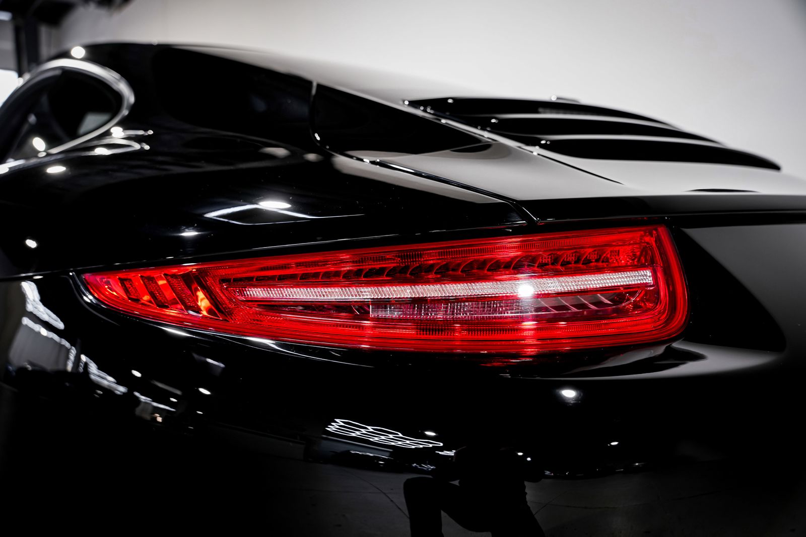 2012 Porsche 911 Carrera S — photo 31