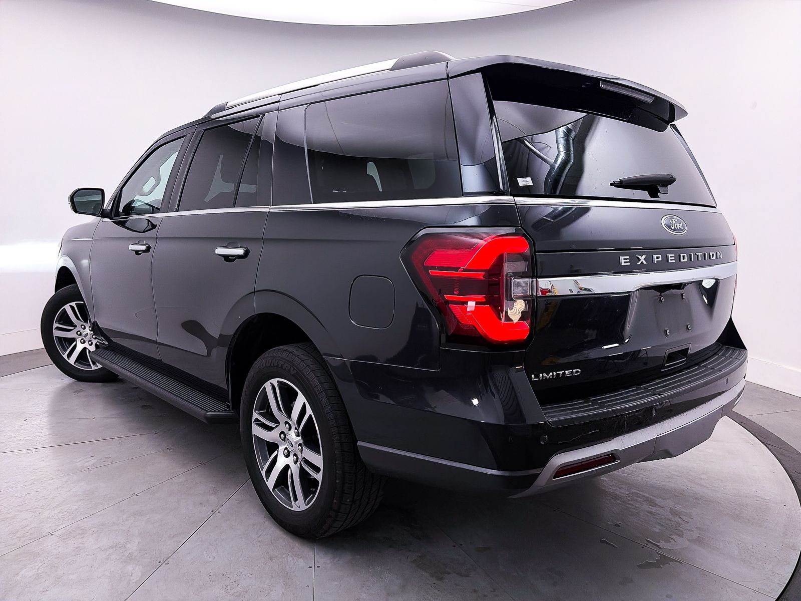 View vehicle photo 2