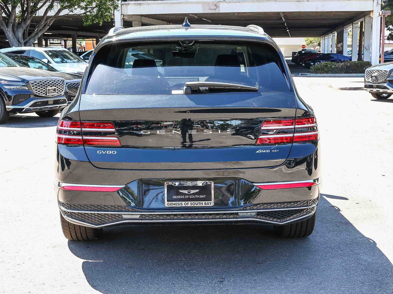 View vehicle photo 5