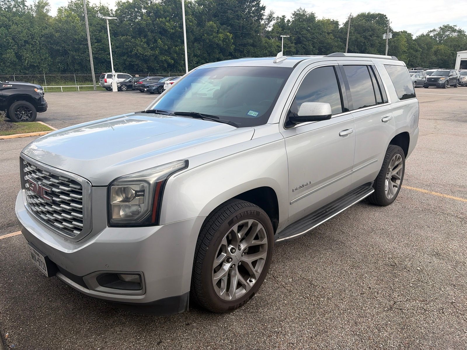Quicksilver Metallic 2018 GMC Yukon SUV / Crossover 4X2