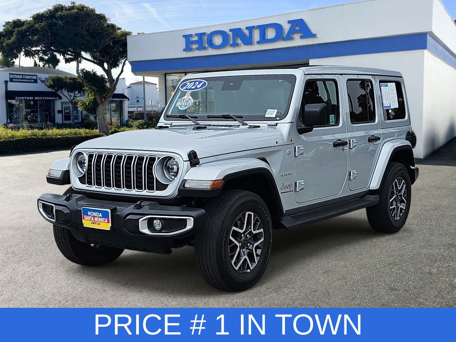 Silver Zynith Clearcoat 2024 Jeep Wrangler Sahara 4-Door 4WD SUV / Crossover Four-Wheel Drive 8-Speed Automatic