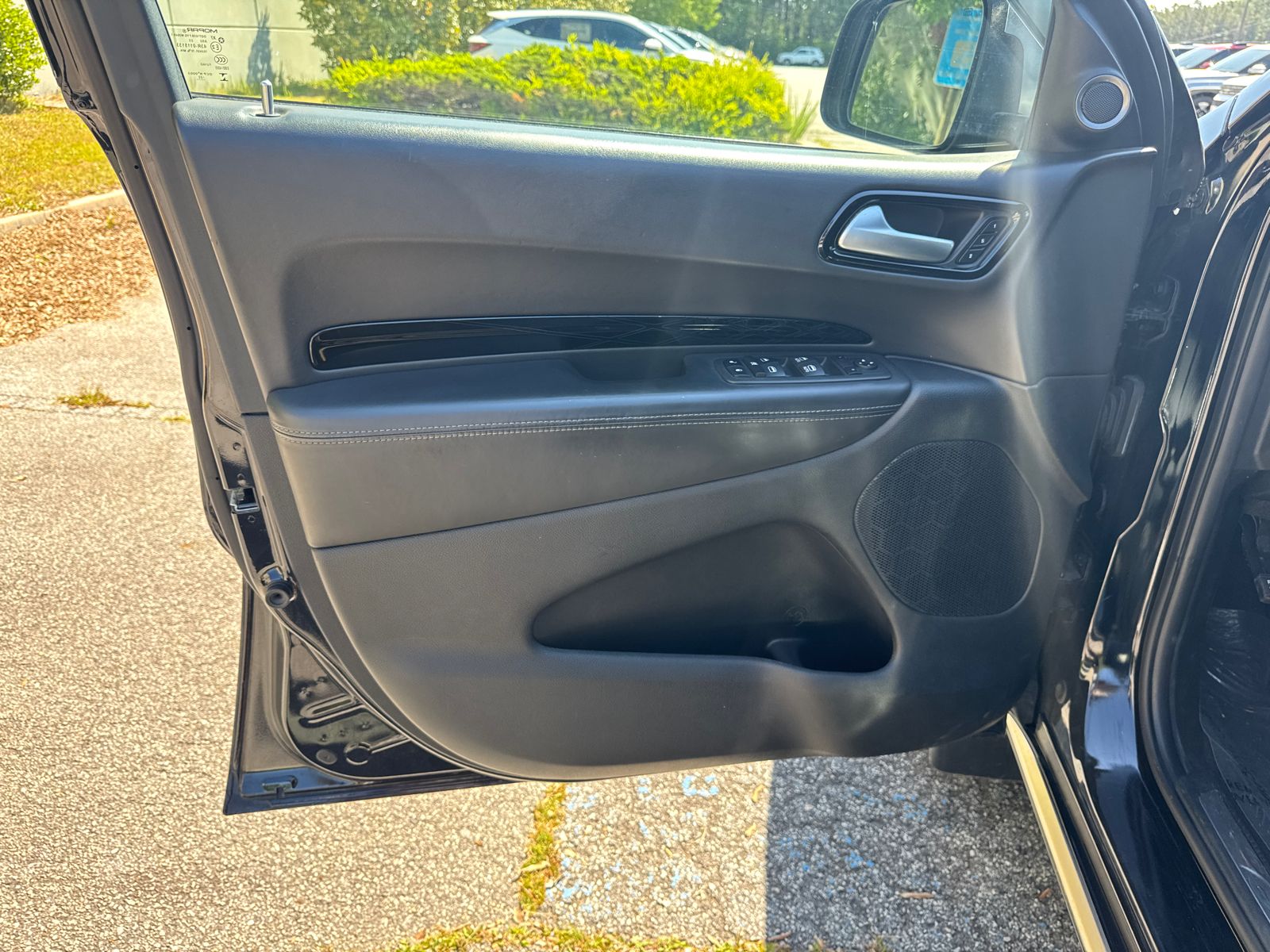 Used 2022 Black Dodge Citadel image 10
