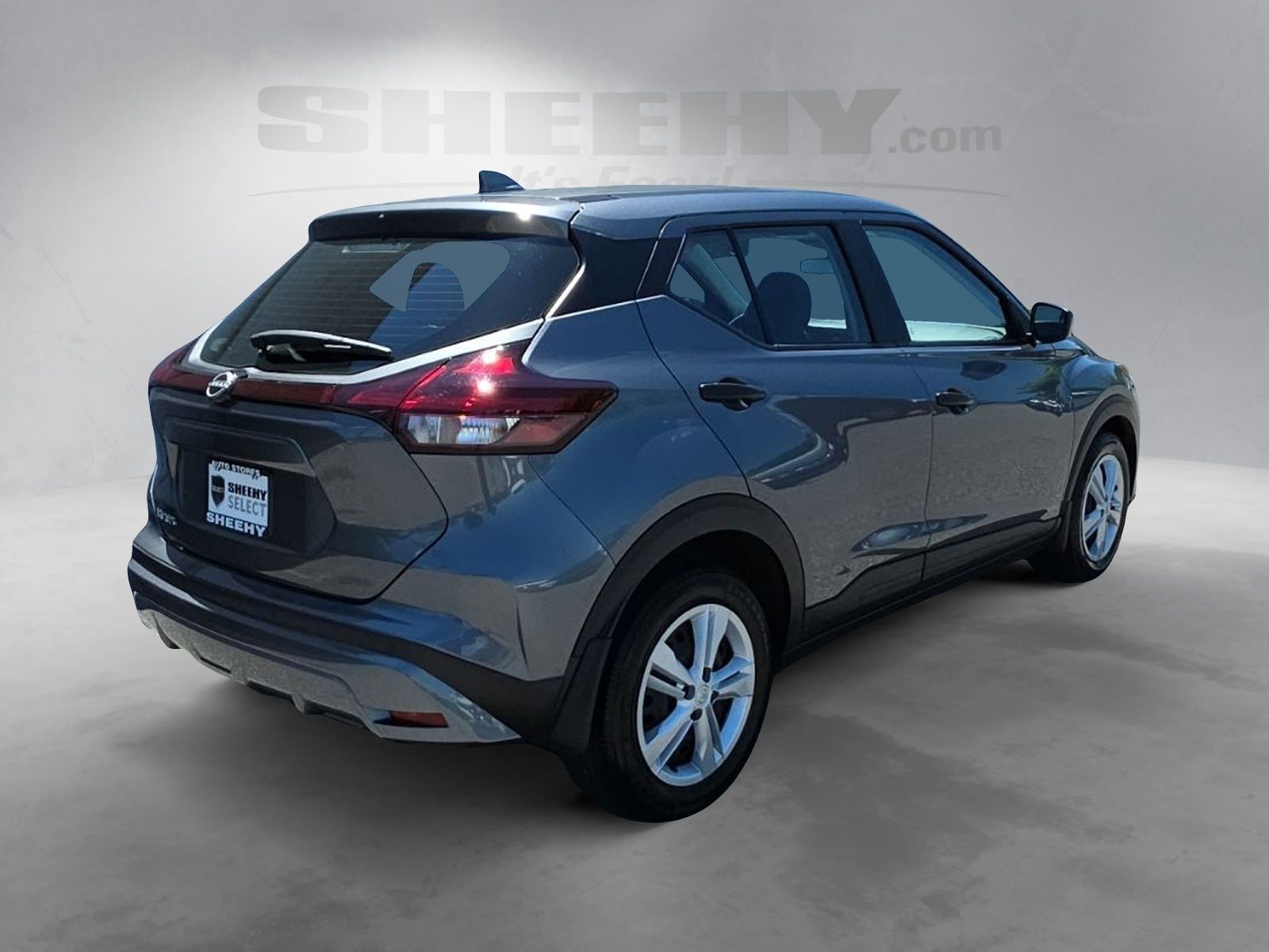 Used 2024 Gray Nissan S image 12