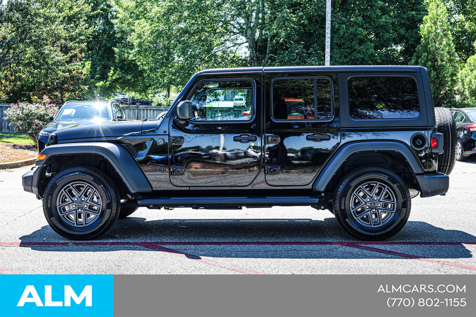 Used 2024 Black Jeep Sport S image 10
