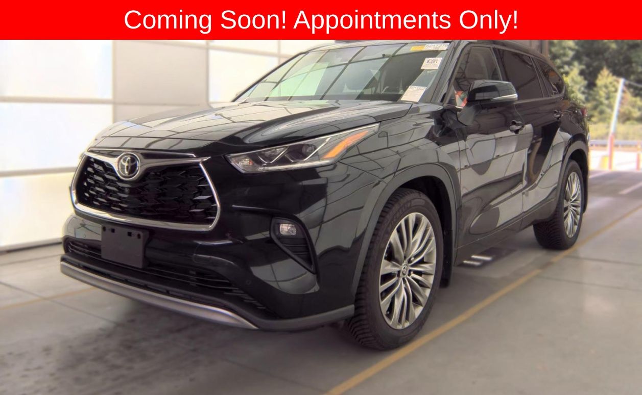Midnight Black Metallic 2022 Toyota Highlander SUV / Crossover All-Wheel Drive 8-Speed Automatic