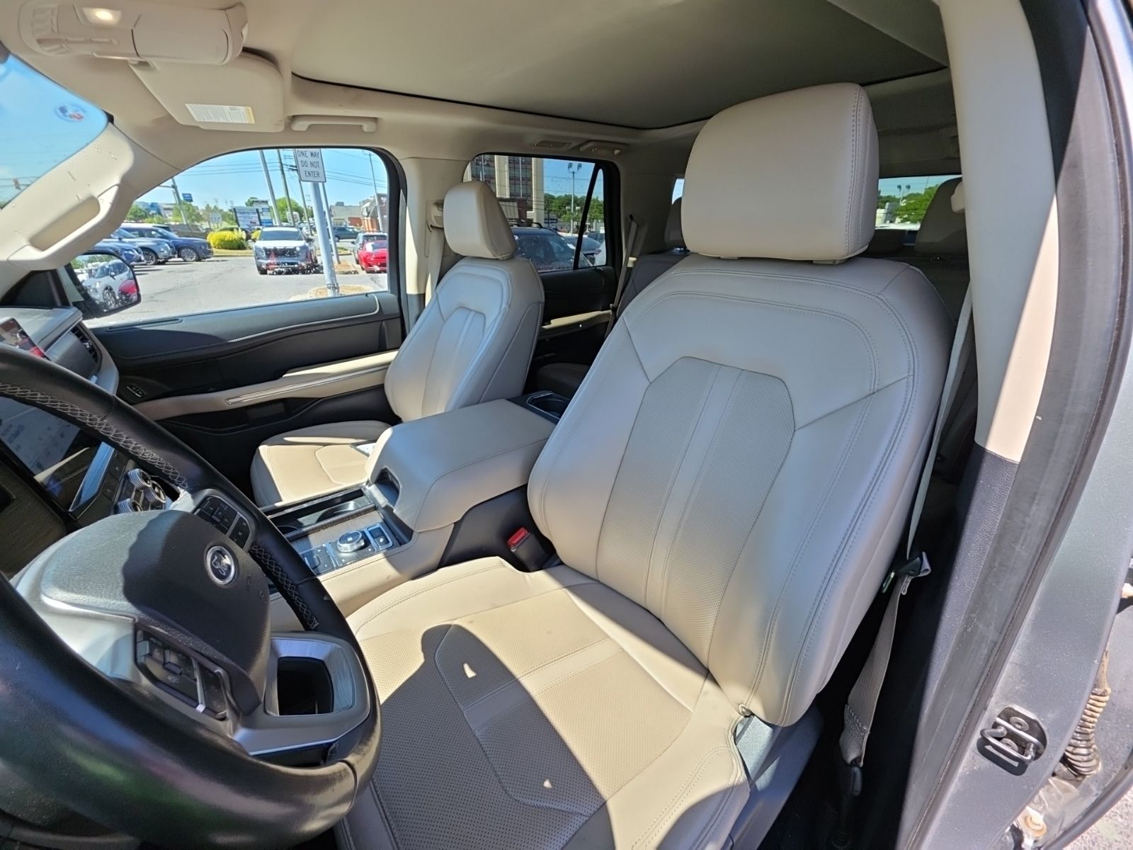 Used 2024 Silver Ford Limited image 28