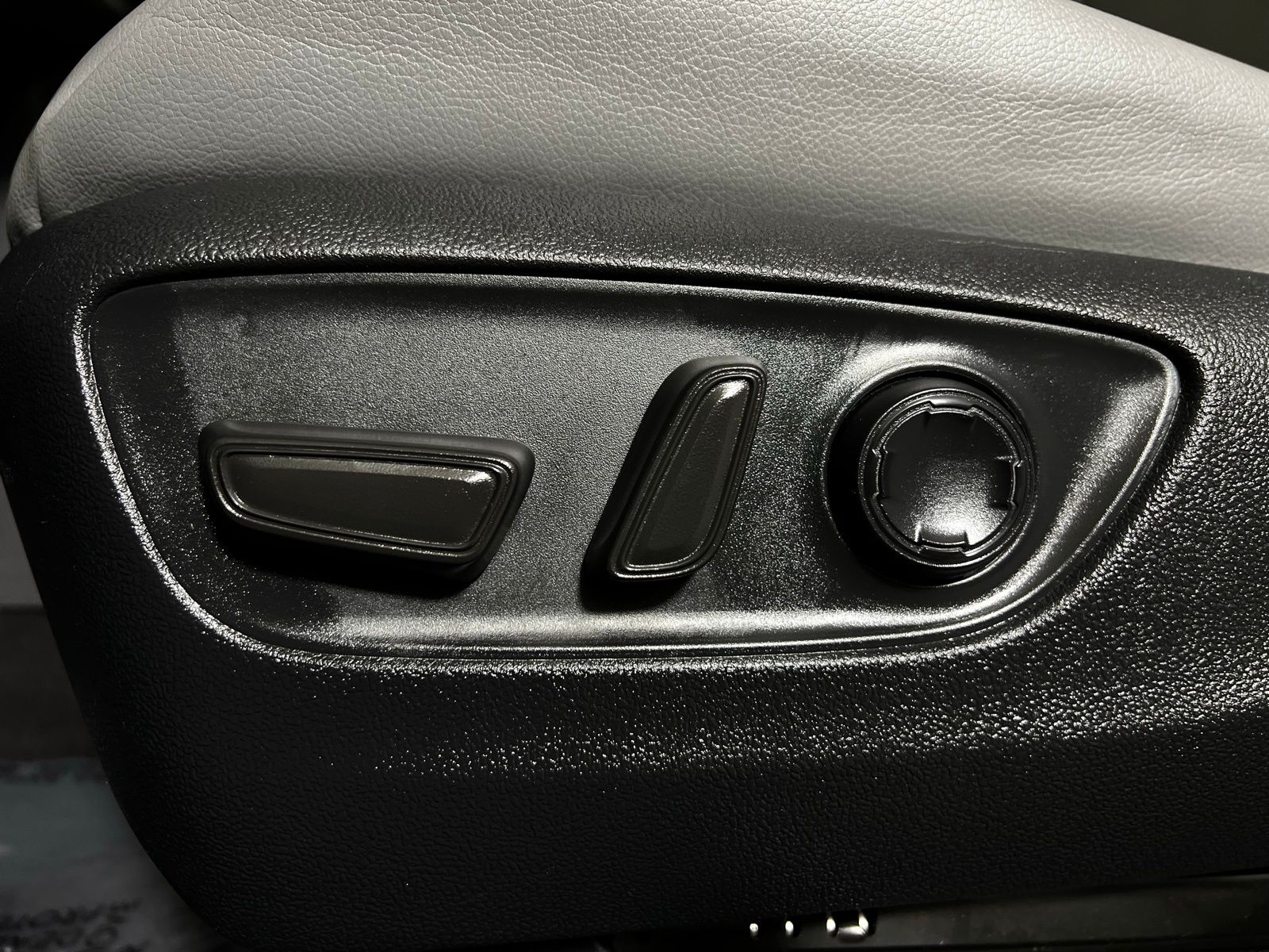 Thumbnail: 2024 Toyota Sienna - 14