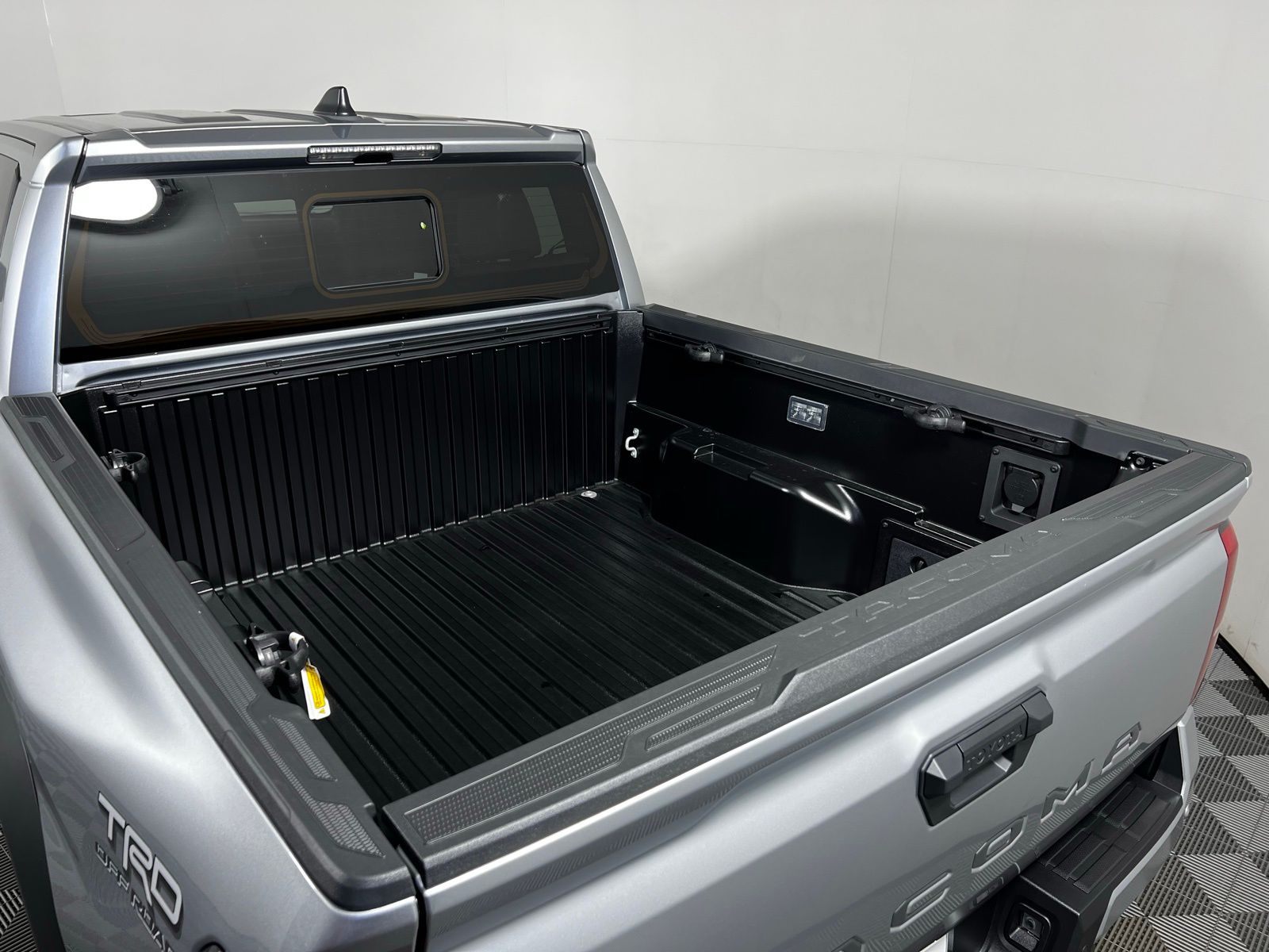 Thumbnail: 2025 Toyota Tacoma - 21