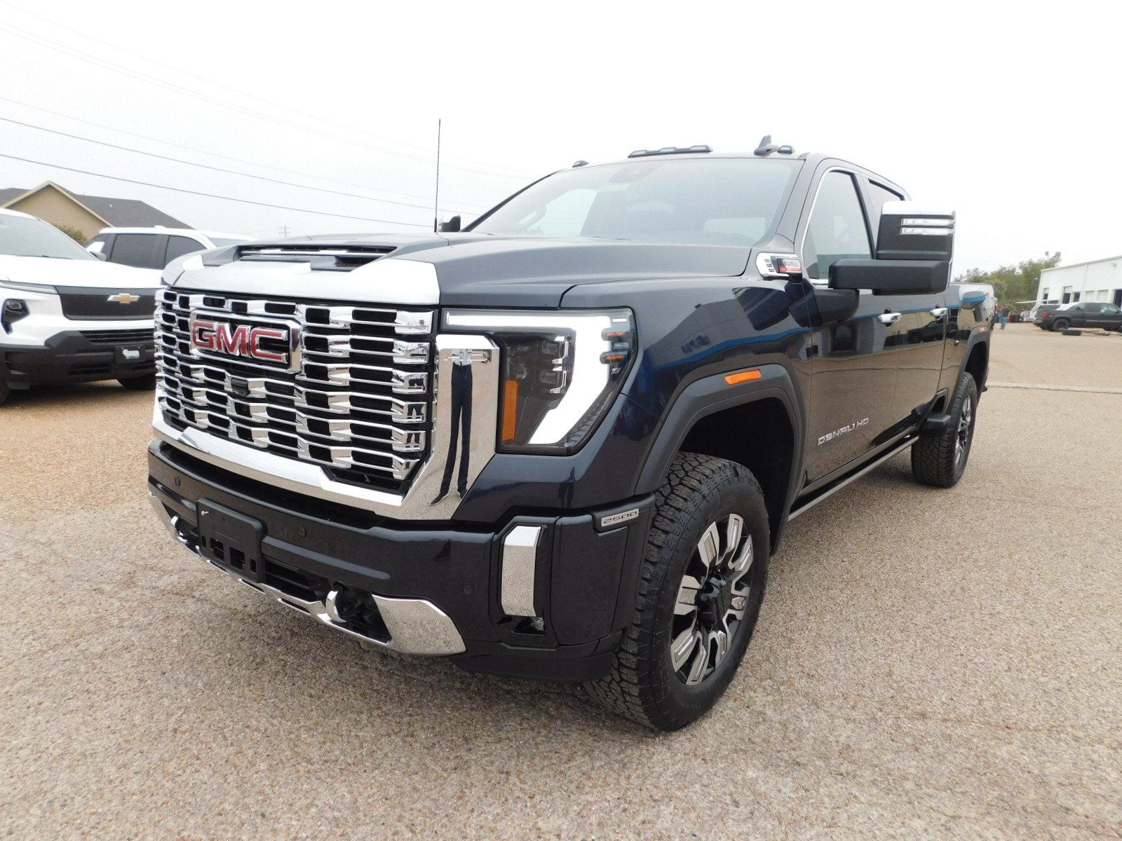 2025 GMC Sierra 2500HD Denali 4