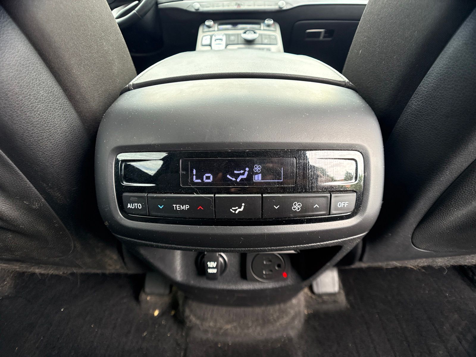 Used 2022 White Hyundai SEL image 24