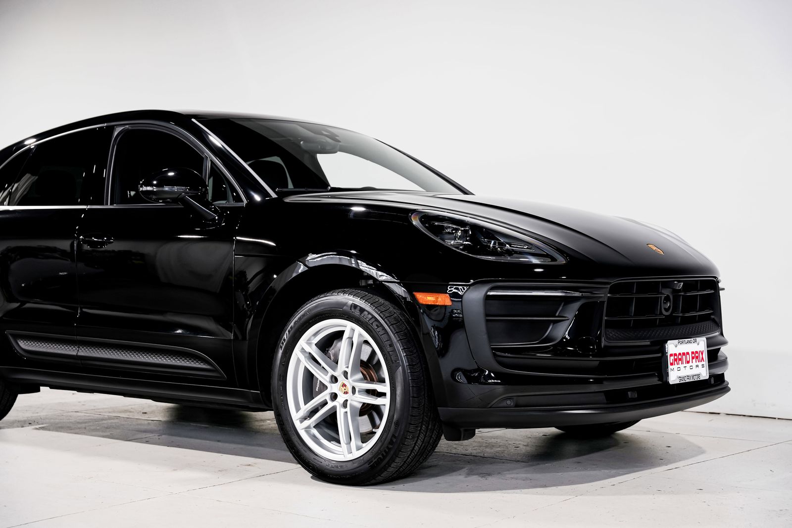 2024 Porsche Macan Base — photo 44