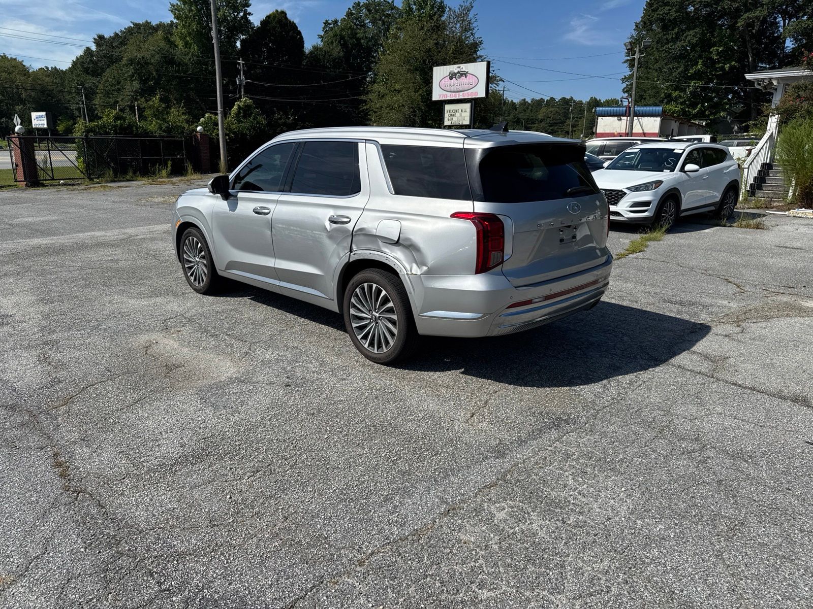 Used 2024 Silver Hyundai Calligraphy image 3