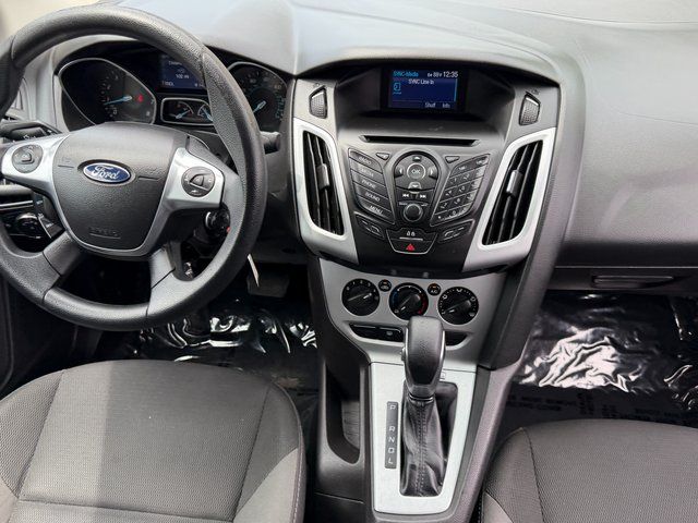 Used 2014 Sterling Gray Metallic Ford SE image 12
