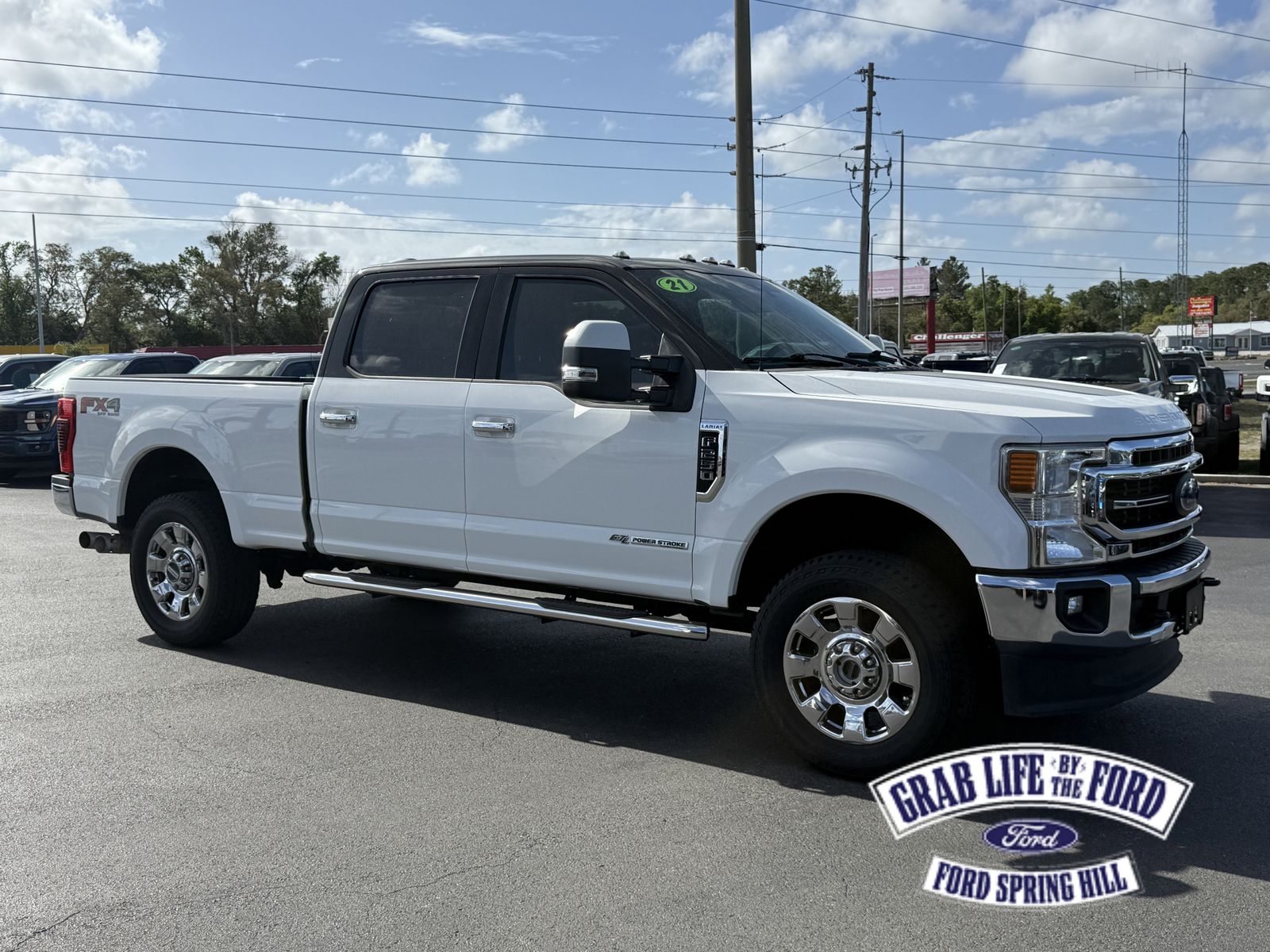 Oxford White 2021 Ford F-250 Super Duty Lariat Crew Cab 4WD Pickup Truck Four-Wheel Drive Automatic