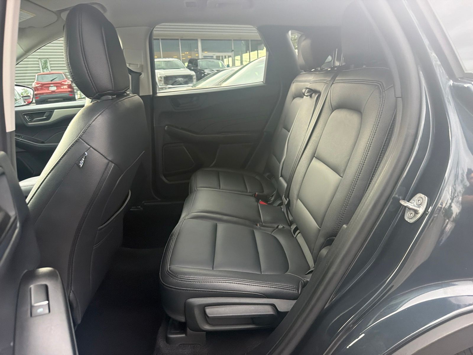 Certified Used 2022 Blue Metallic Ford SE image 13