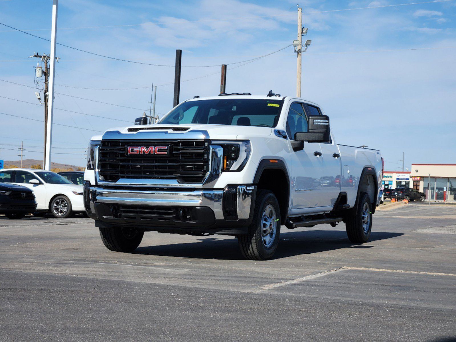 2025 GMC Sierra 2500HD Pro 2