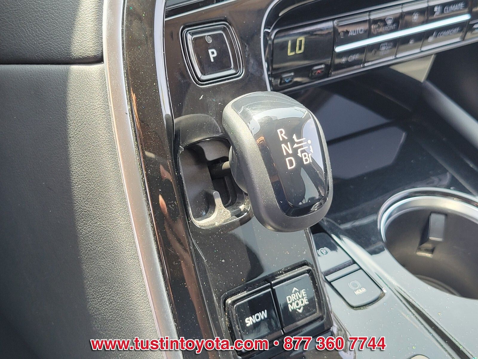 Used 2024 White Toyota XLE image 23