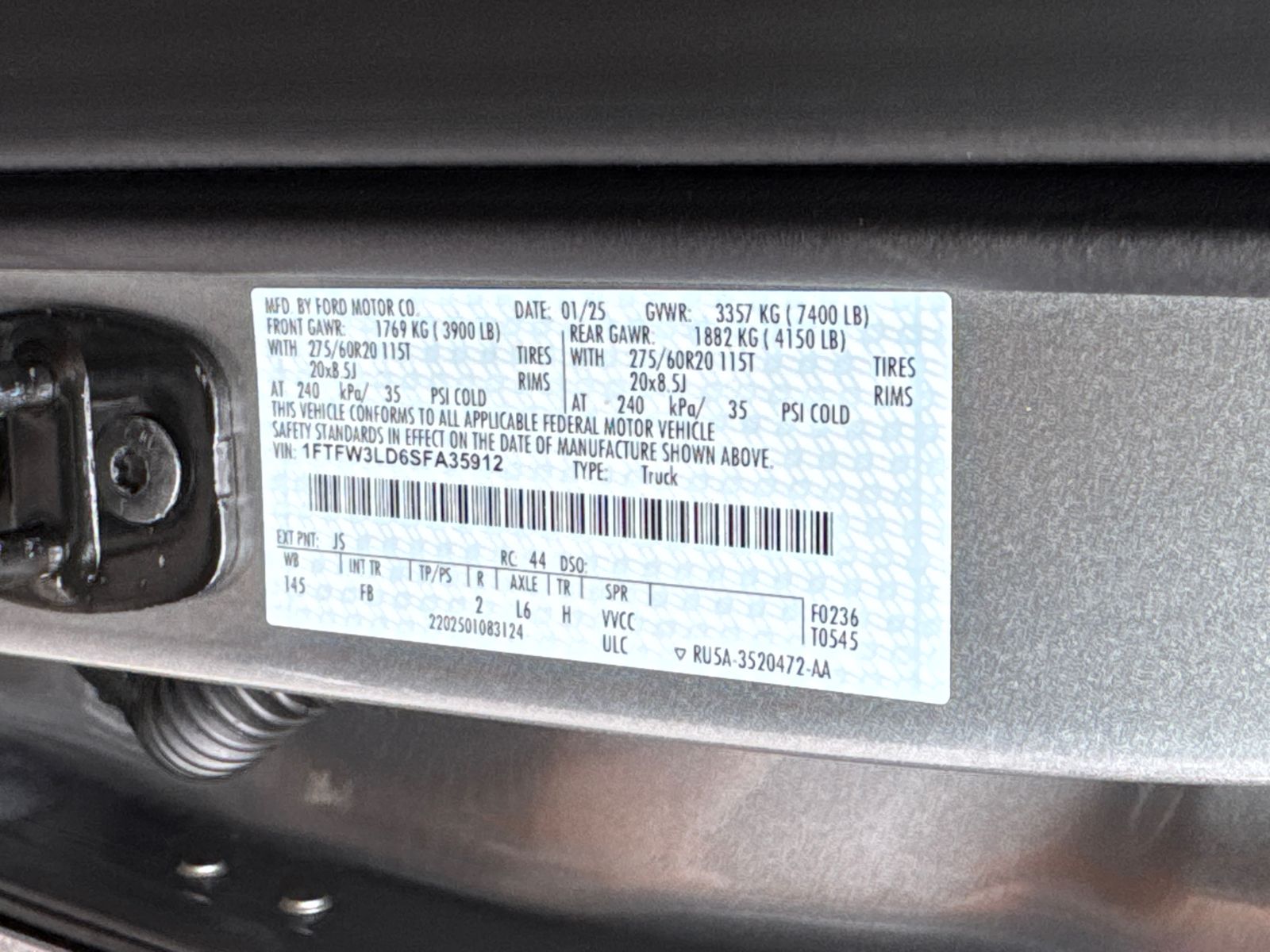 New 2025 Iconic Silver Metallic Ford XLT image 36