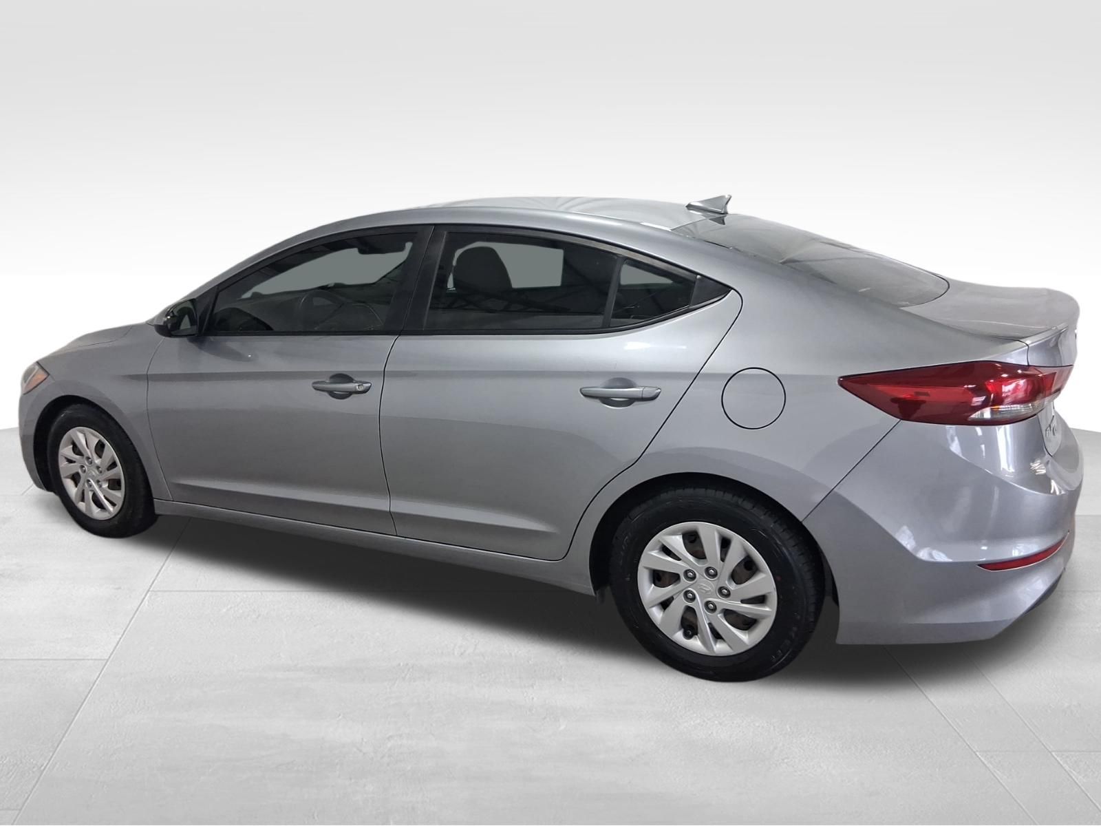 Used Car 2017 Hyundai Elantra  Se For Sale Under $10,000 In Austin, Texas