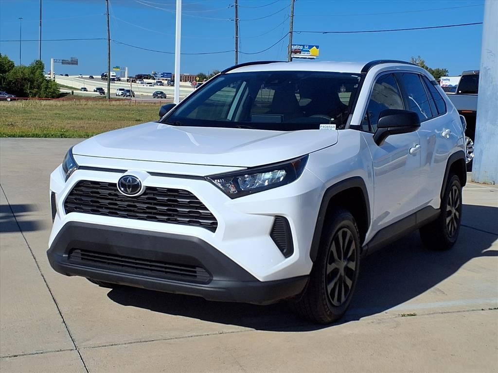 2019 Toyota RAV4 LE White at Emmons Autoplex