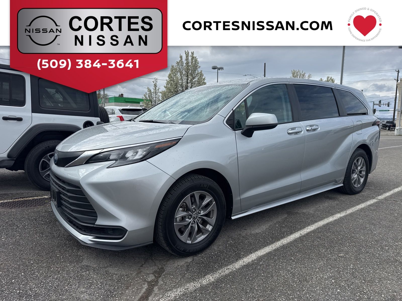 Celestial Silver Metallic 2024 Toyota Sienna LE 8-Passenger AWD Minivan All-Wheel Drive Continuously Variable Transmission