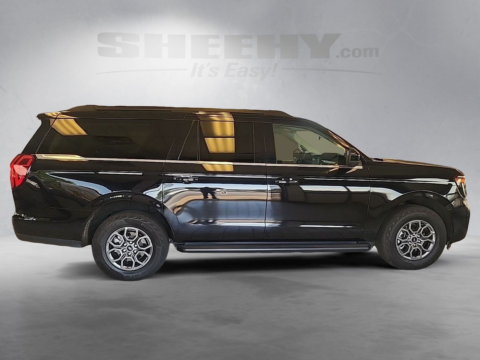 Certified Used 2025 Agate Black Metallic Ford Active image 10