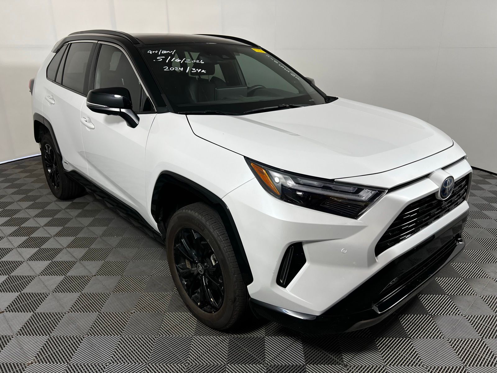 Thumbnail: 2023 Toyota RAV4 - 3