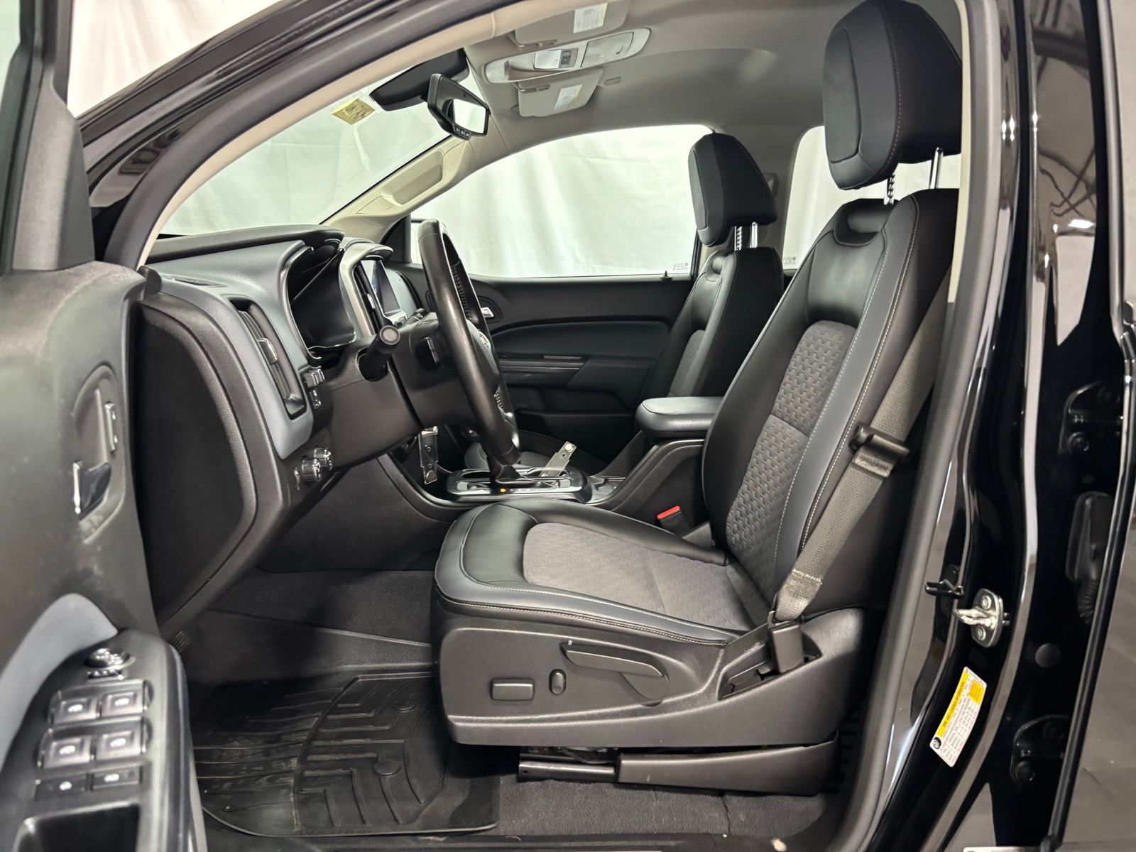 Used Car 2019 Chevrolet Colorado  Z71 For Sale Under $25,000 In Austin, Texas