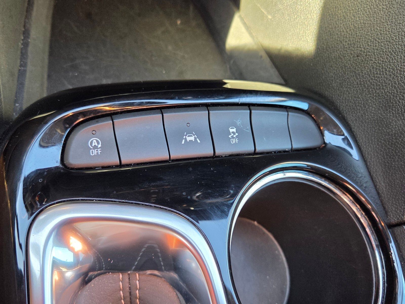 Used 2025 Gray Metallic Buick Preferred image 22