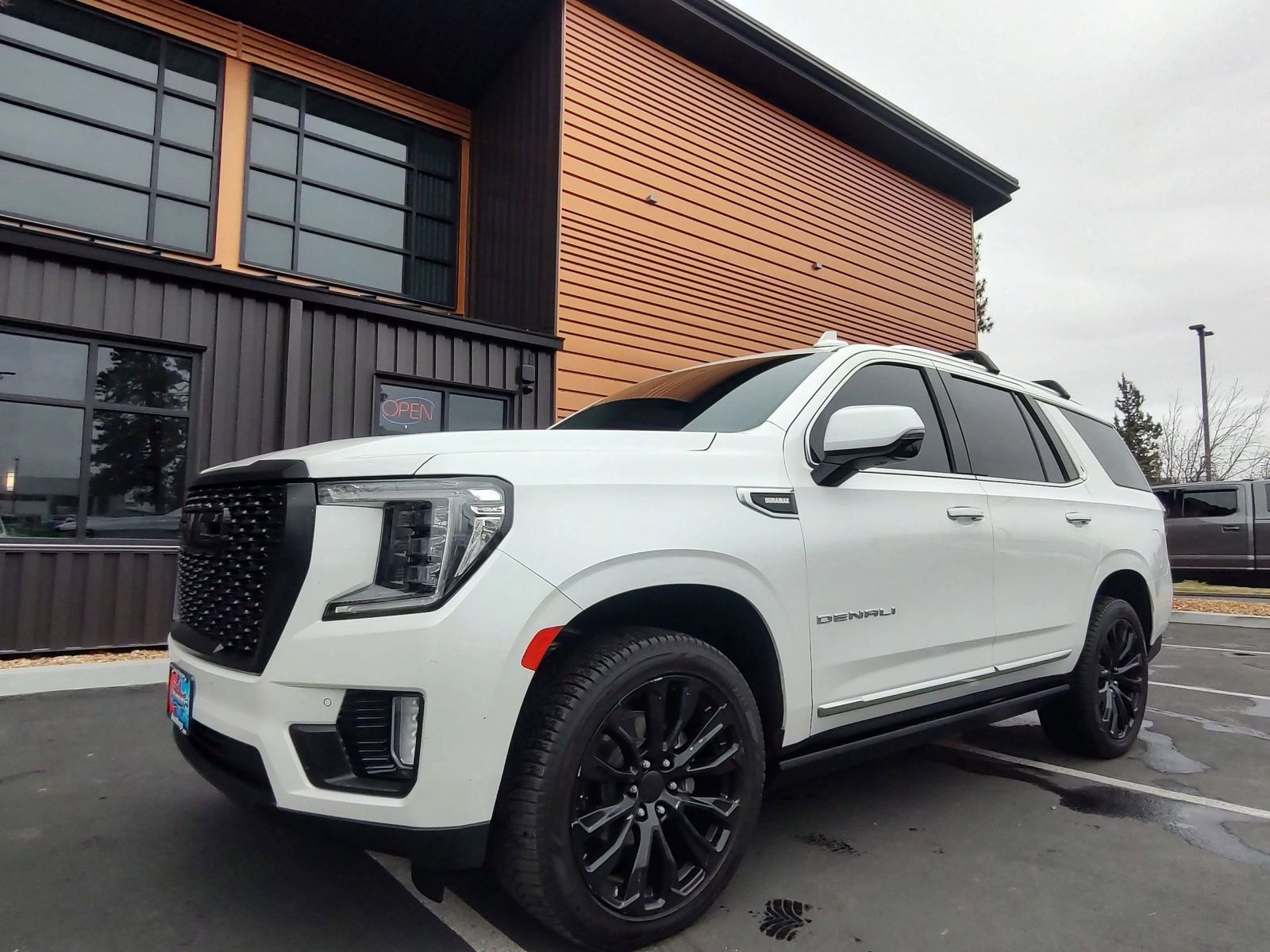 White Frost Tricoat 2022 GMC Yukon Denali 4WD SUV / Crossover Four-Wheel Drive