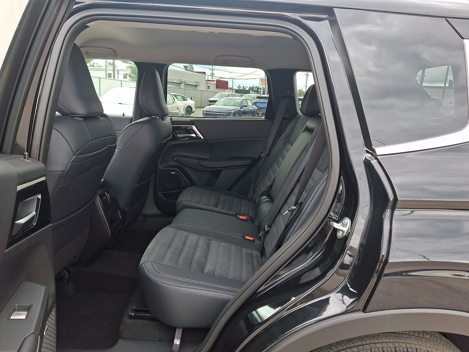 New 2026 Mitsubishi Outlander SUV