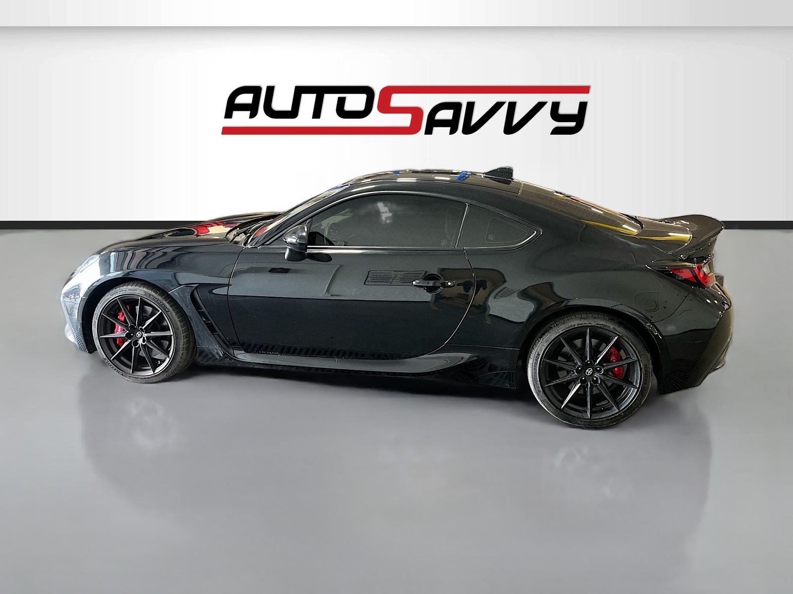 Used 2025 Black Toyota Premium image 4