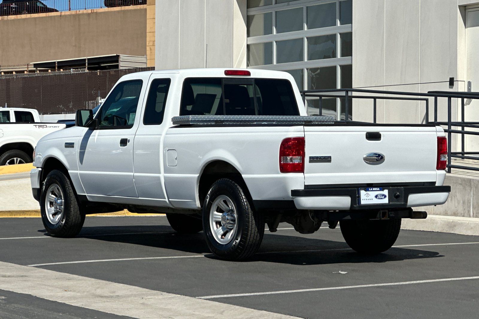 View vehicle photo 5