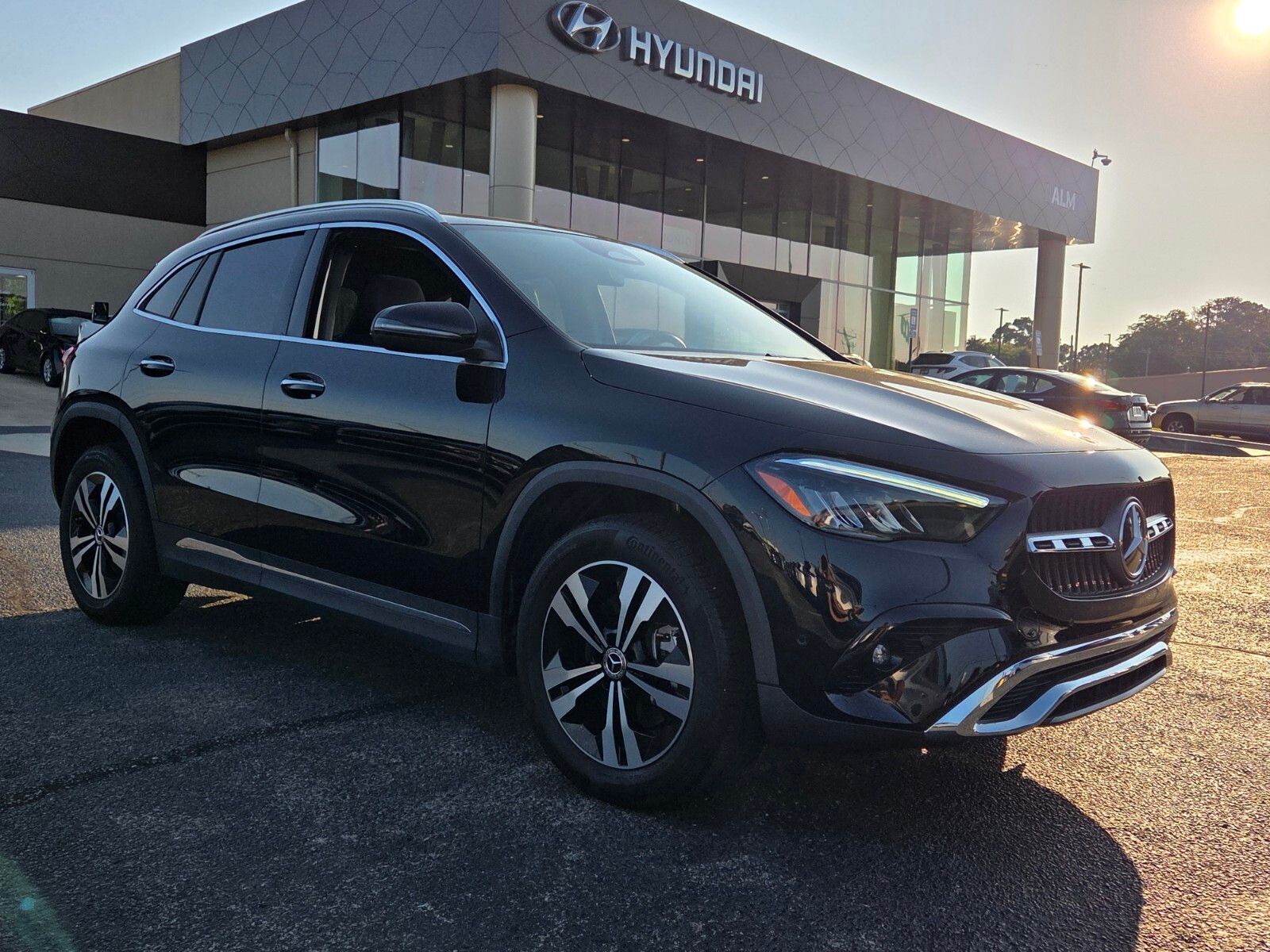 Black 2024 Mercedes-Benz GLA 250 FWD SUV / Crossover Front-Wheel Drive 8-Speed Dual Clutch