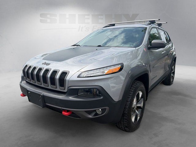 Used 2017 Billet Silver Metallic Clearcoat Jeep Trailhawk image 16