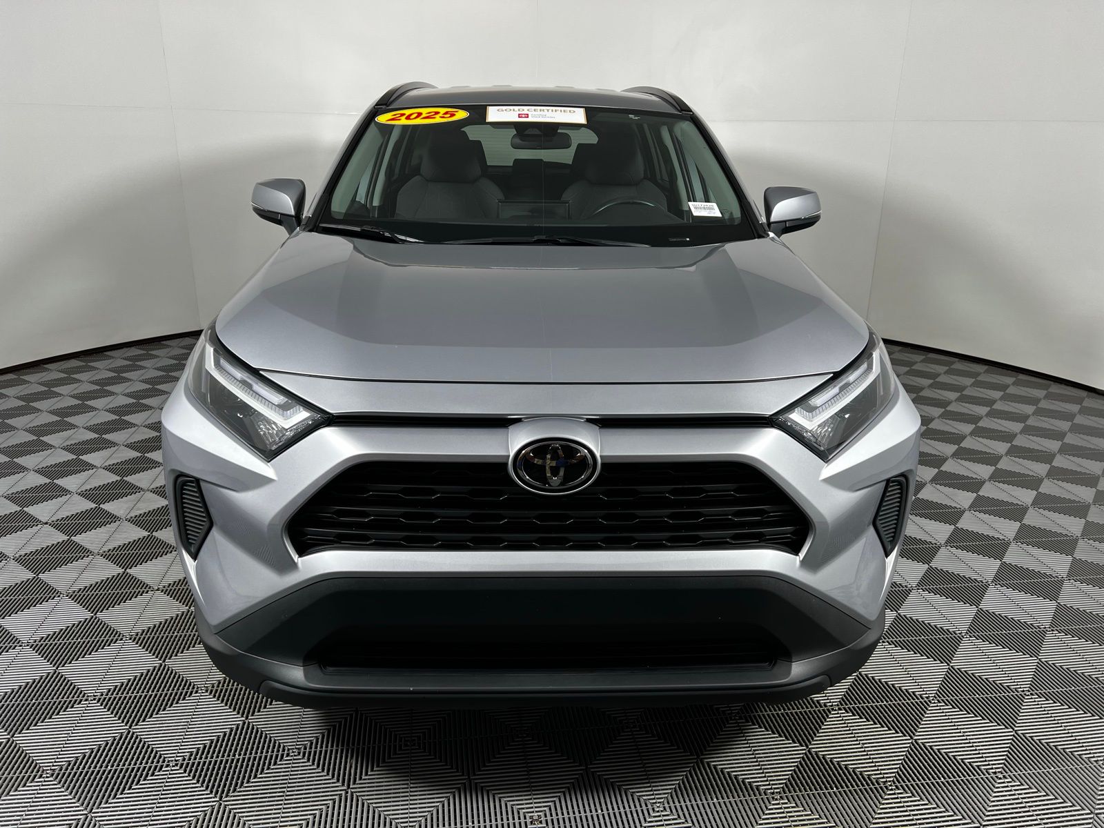 Thumbnail: 2025 Toyota RAV4 - 2