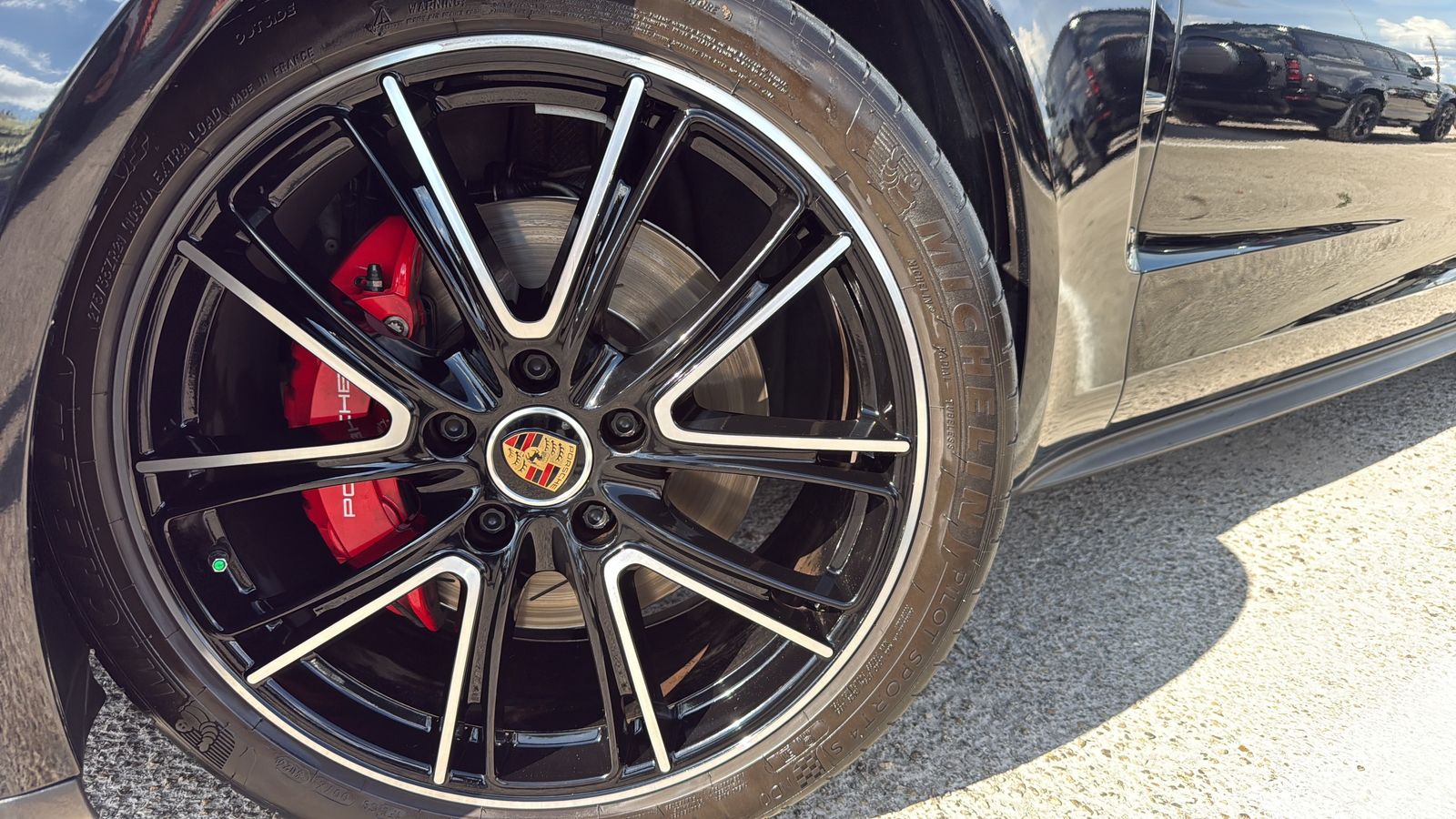 Used 2021 Black Porsche 4S image 29
