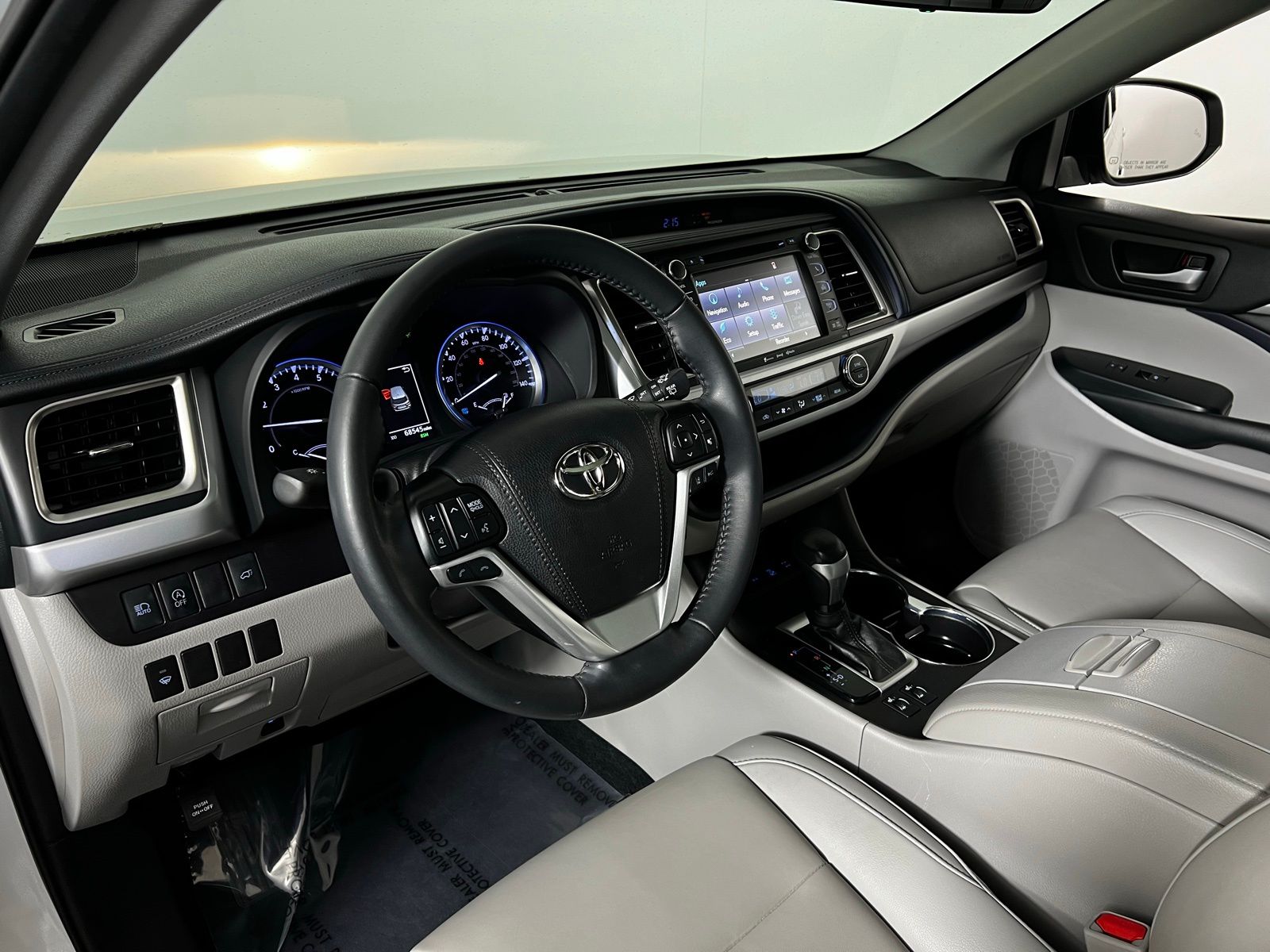 2019 Toyota Highlander SE 12