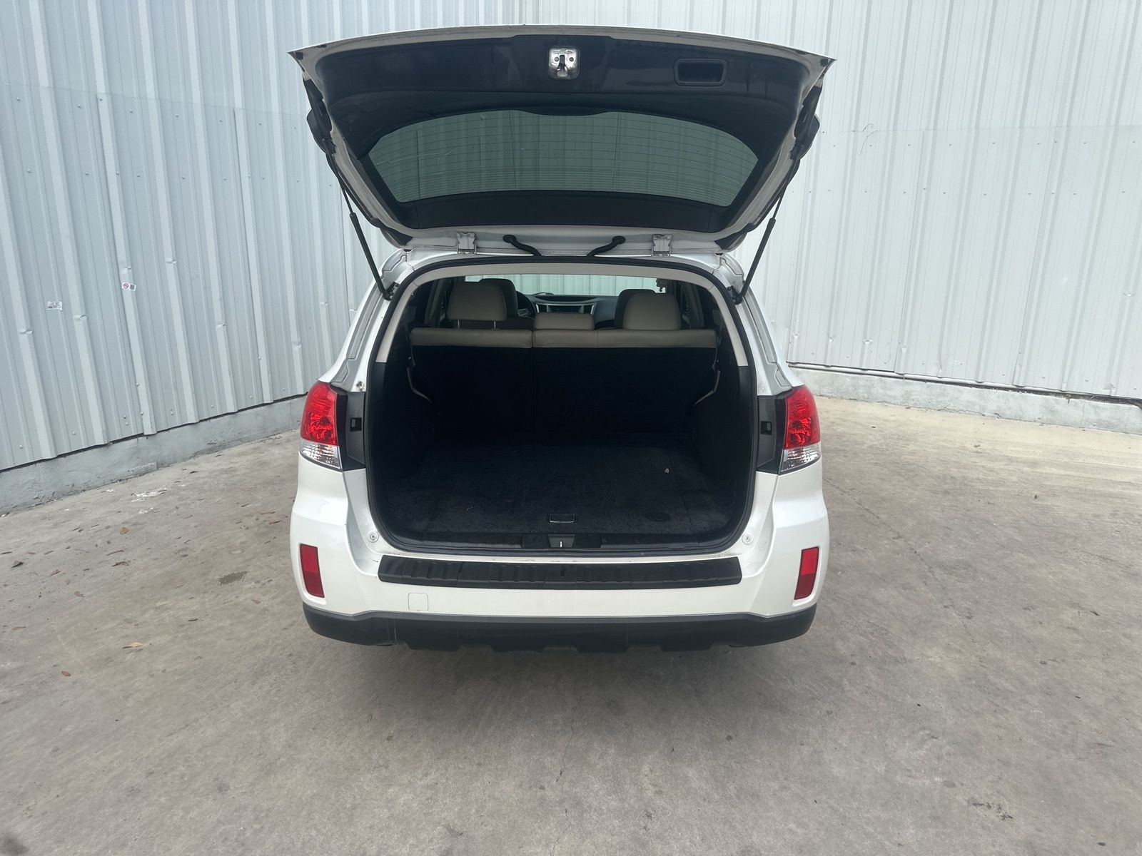 Used Car 2010 Subaru Outback  3.6r For Sale Under $10,000 In Austin, Texas