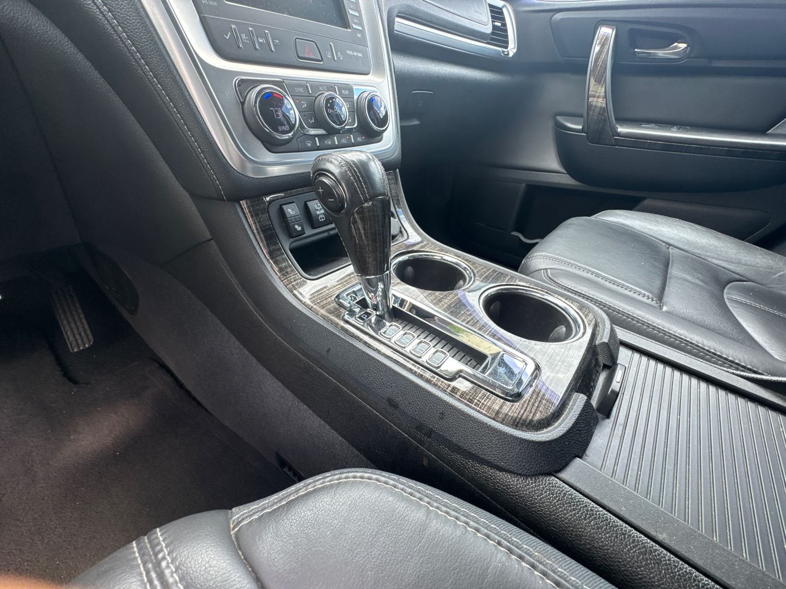 Used 2016 Silver GMC SLT-1 image 30