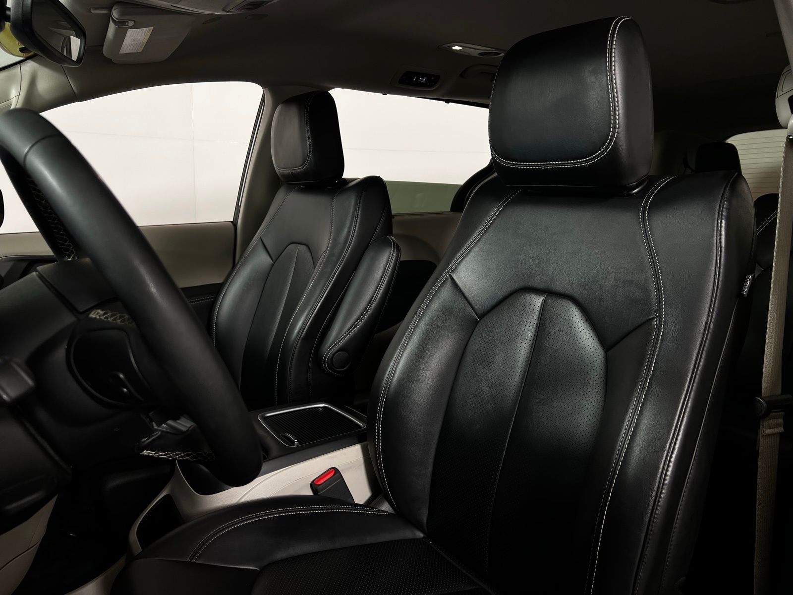 Thumbnail: 2024 Chrysler Pacifica - 13