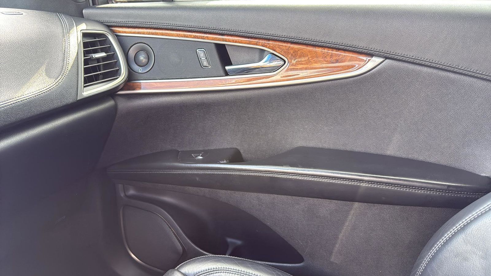Used Car 2017 Lincoln Mkx  Reserve For Sale Under $20,000 In Austin, Texas