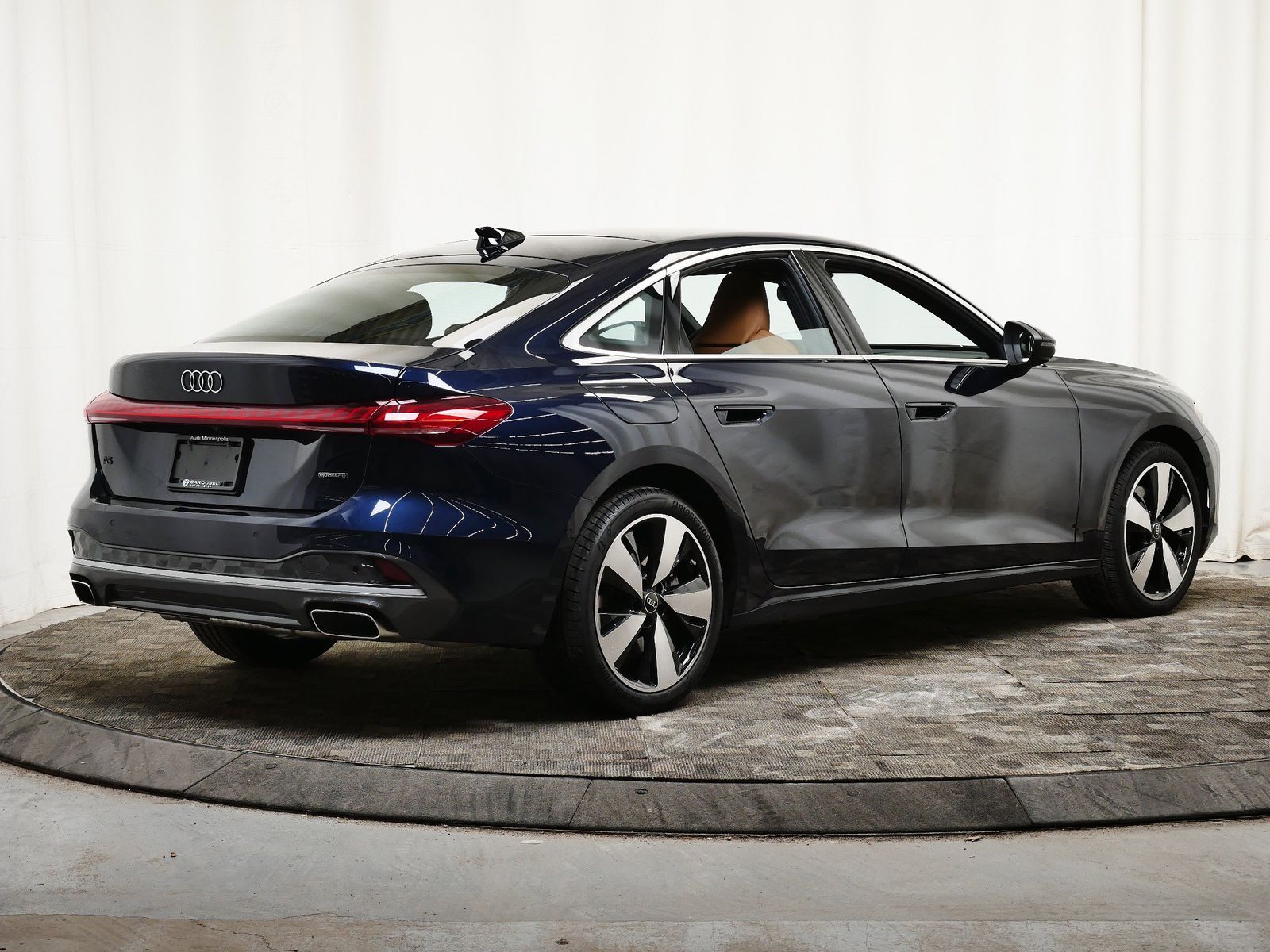 View vehicle photo 6