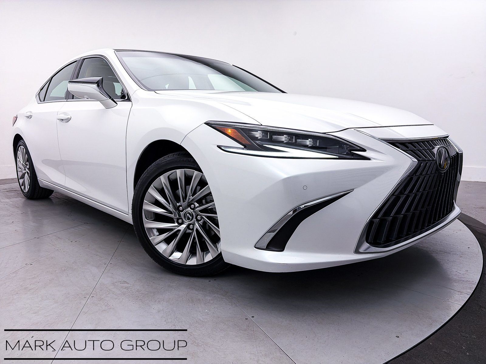 2023 Lexus ES 350 Ultra Luxury