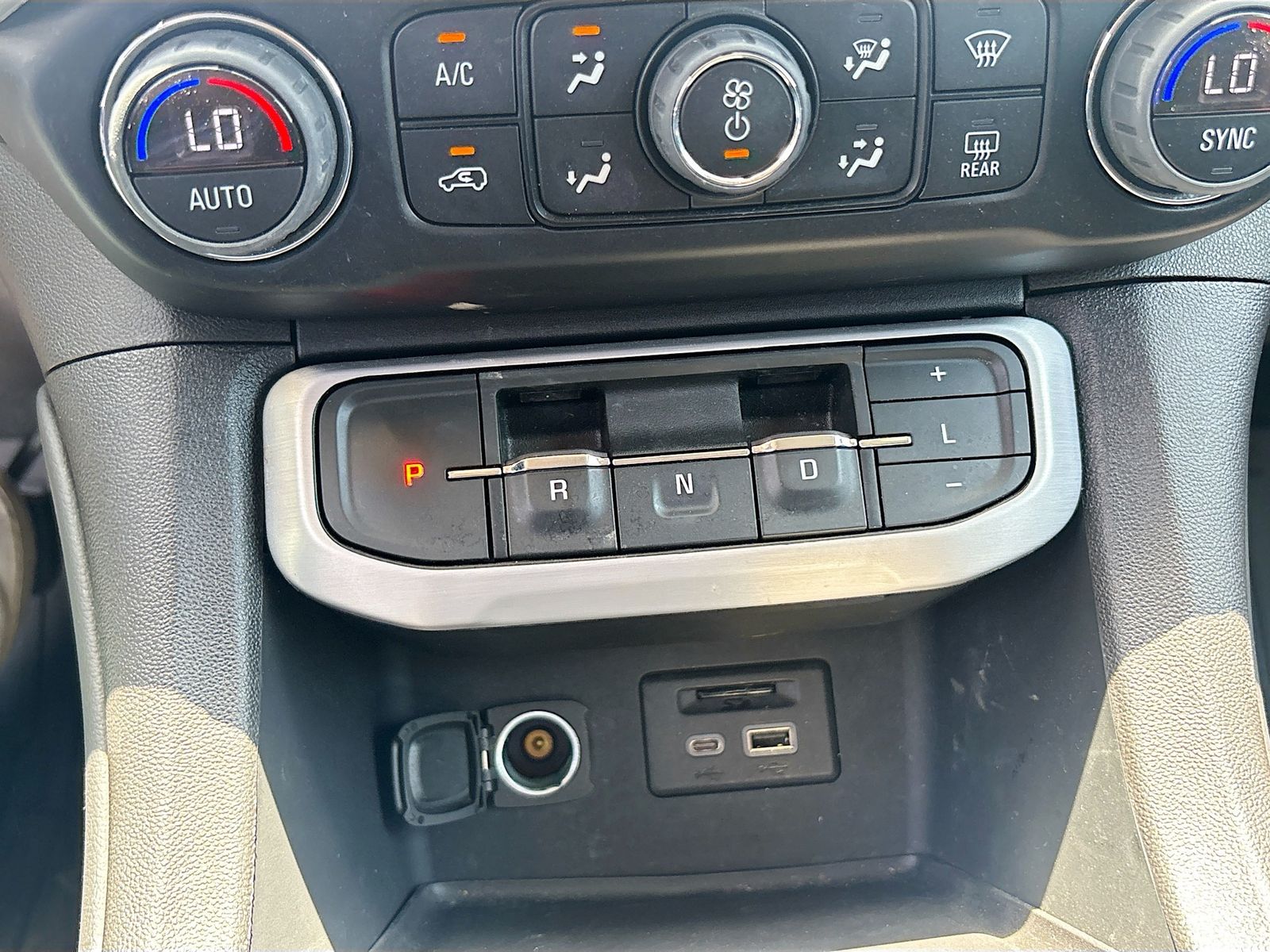 Used 2023 Black GMC SLE image 17