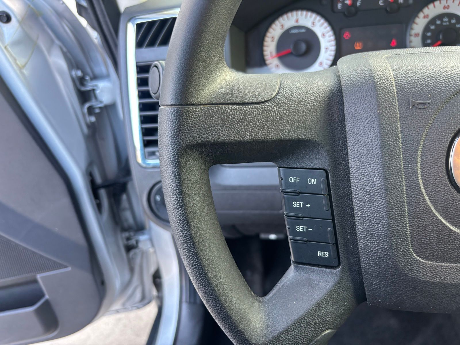 Used Car 2011 Mazda Tribute  I For Sale Under $10,000 In Austin, Texas