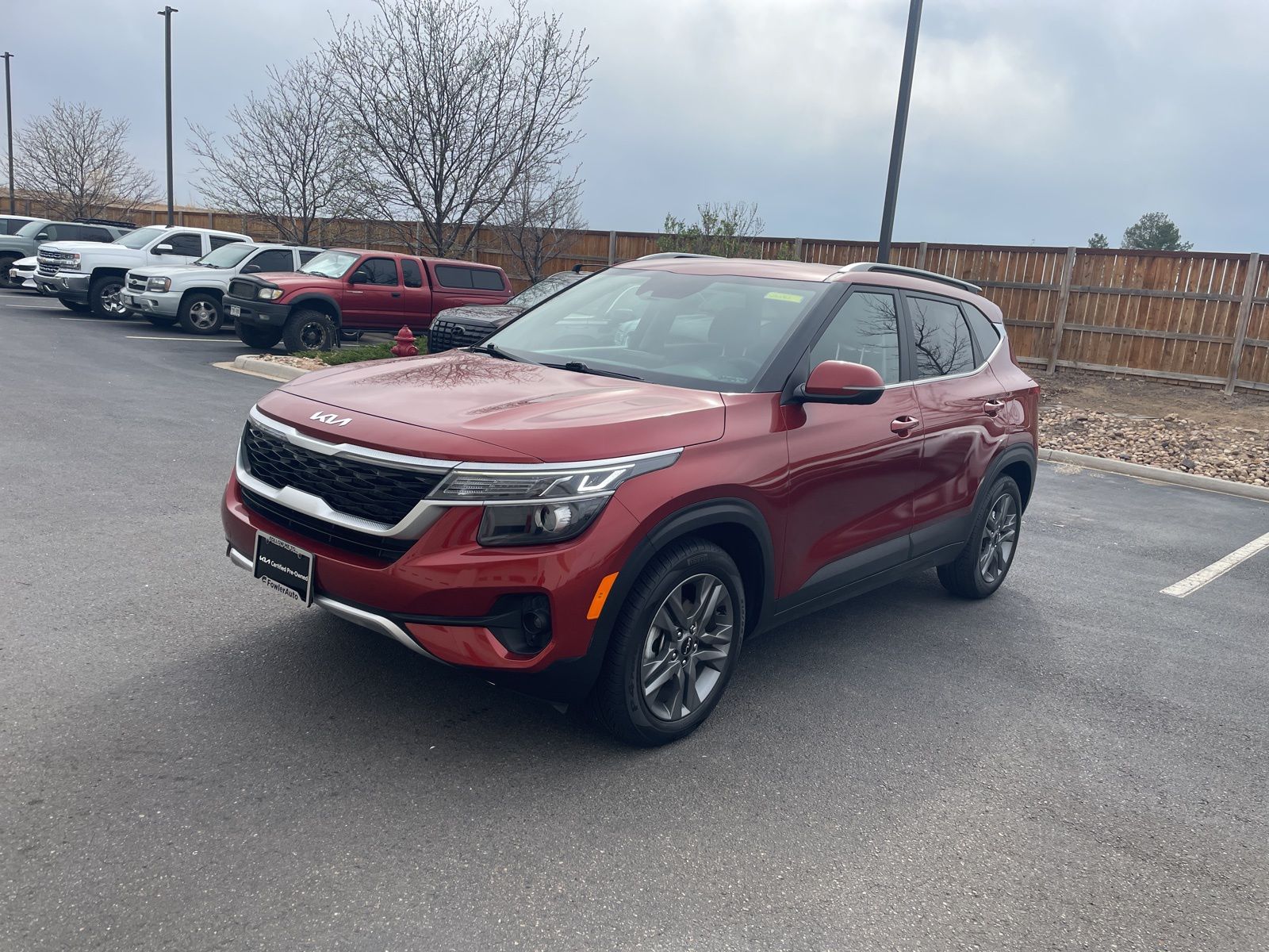 Mars Orange 2022 Kia Seltos S FWD SUV / Crossover Front-Wheel Drive Continuously Variable Transmission