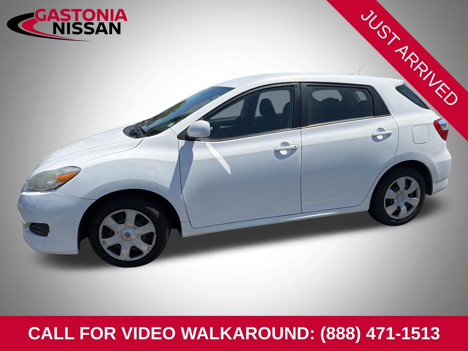 Super White 2009 Toyota Matrix FWD Hatchback Front-Wheel Drive