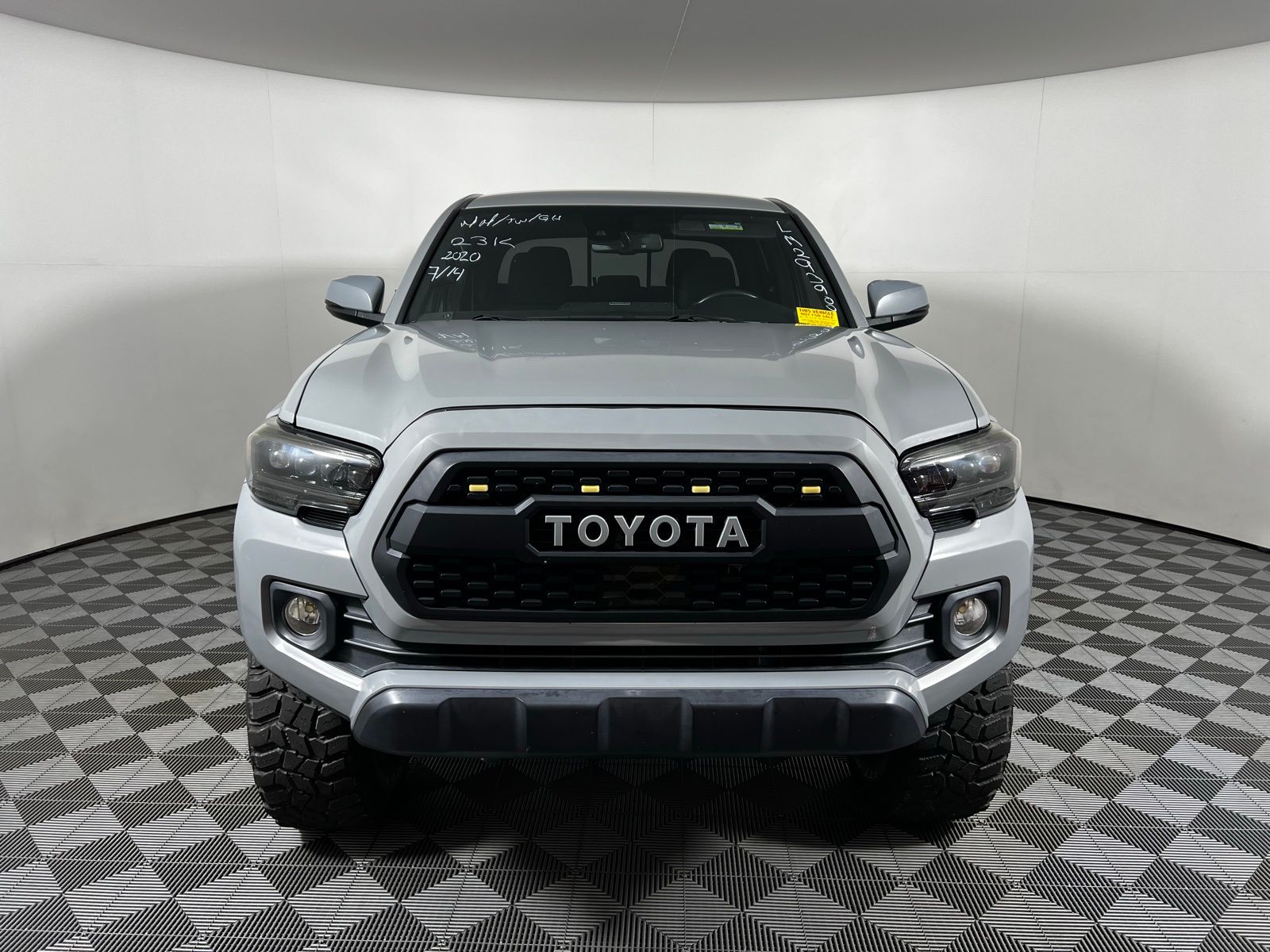 Thumbnail: 2020 Toyota Tacoma - 2