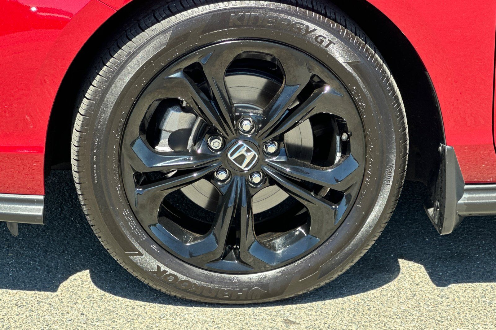 2025 Honda Accord SE - Photo 24